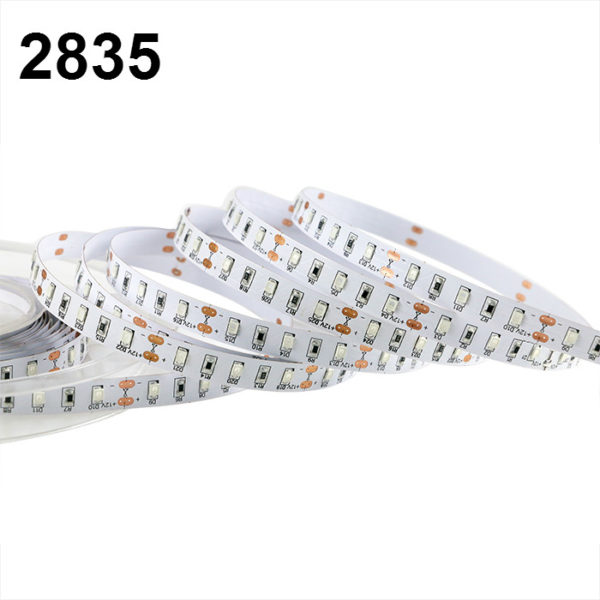 60 メートルあたり 2835 LED LED ストリップ ライト グリーン | XNUMX LED ストリップ ライト グリーン色