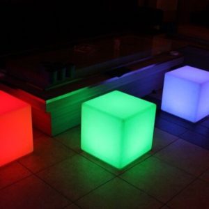 20cm LED Kubus Zitje | Glow LED Cube 8 inch Shape Light Oplaadbaar en draadloos decoratief licht met 16 RGB-kleuren en afstandsbediening