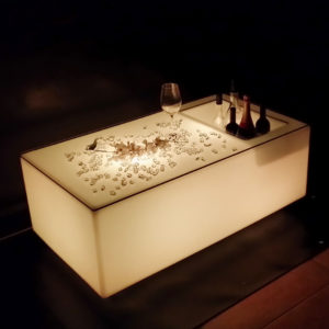 table de bar seau à glace led | Table de billard extérieure éclairée par LED de style anglais avec seau à glace brillent dans les meubles sombres